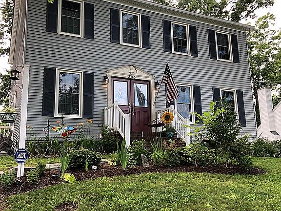 2nd image of 205 Midshipman Cir