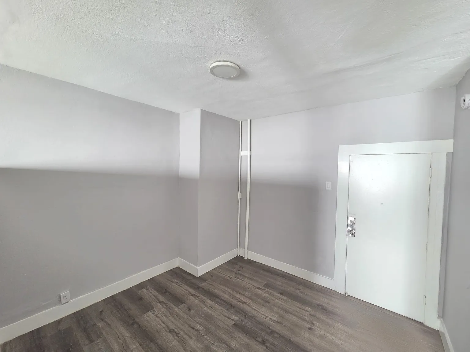 511 Rampart — Photo 4