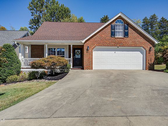 2nd image of 663 Willowcrest Pl