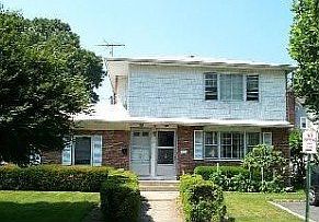 1st image of 2 A Midwood St