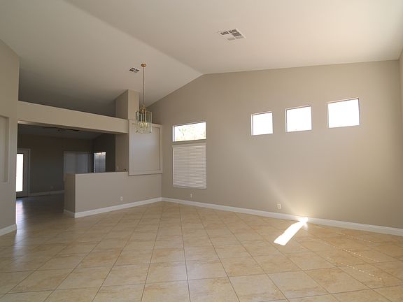 5th image of 1761 Mount Tremblant Ave