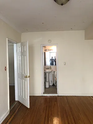 Rented by Century 21 Metropolitan | media 17