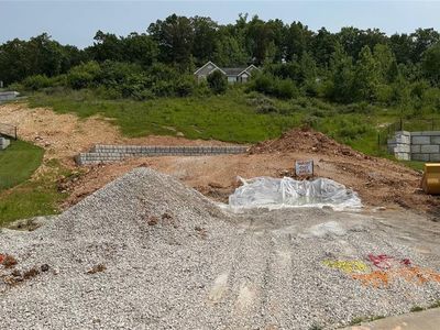 732 Konert Xng, Fenton, MO, 63026