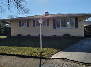 47 Arrowhead Dr, Thornton, IL 60476