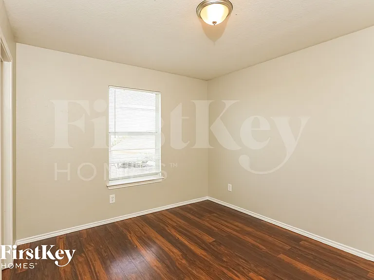9231 Dublin Hts — Photo 12