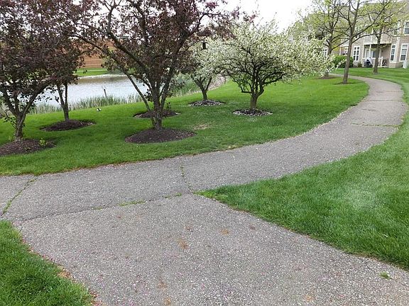 3rd image of 3570 Fishinger Mill Dr