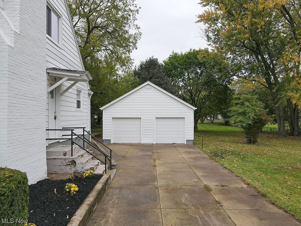 2105 Delaware Ave, Akron, OH 44312 Zillow