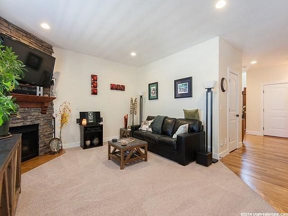 4th image of 447 E Aspen Meadows Ct