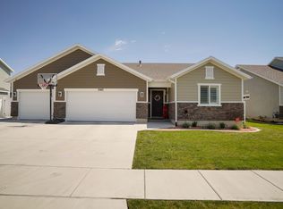 3583 S Bayview Dr, Syracuse, UT 84075