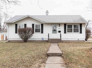 3816 7th St, East Moline, IL 61244