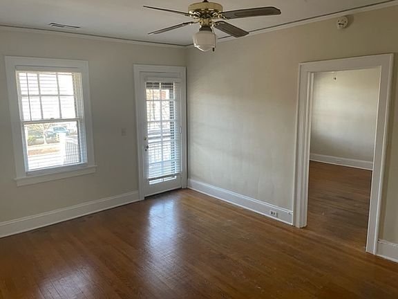 3rd image of 1823 E 5th St #10695836