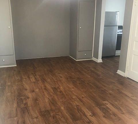 4th image of 931 Cedar St APT 6