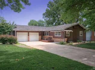 2000 Ruskin Rd, Salina, KS 67401