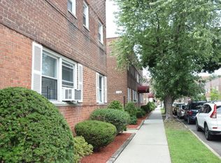 84-42 Fleet Ct #14B, Middle Village, NY 11379