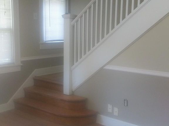 5th image of 2401 Shelby St APT 2