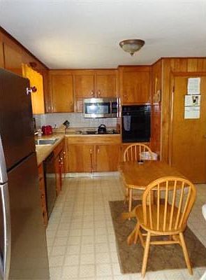 2nd image of 210 Belmont St