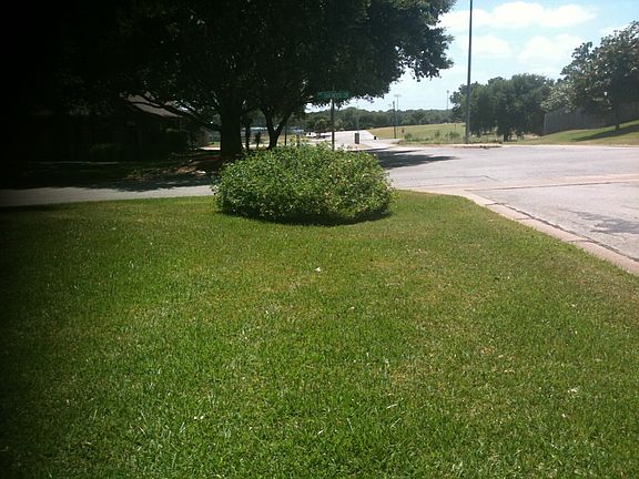 3rd image of 300 Scenic Dr