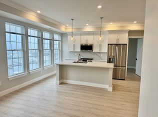 332 Victory Rd #302, Quincy, MA 02171