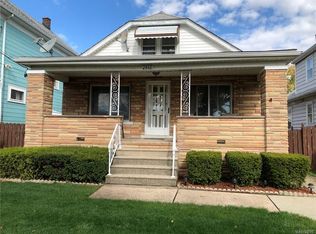 2460 Woodlawn Ave, Niagara Falls, NY 14301