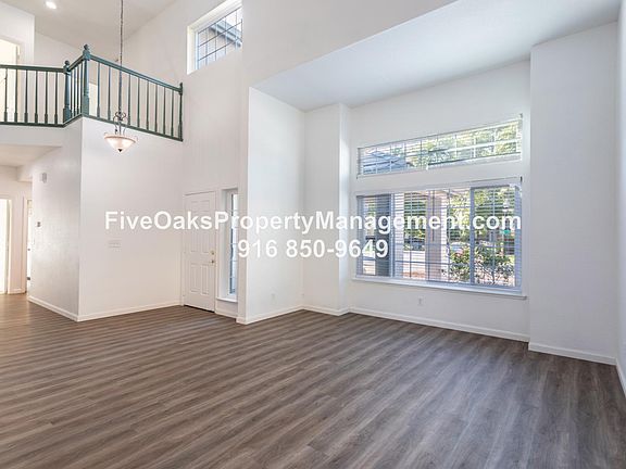 5th image of 112 Elkins Cir