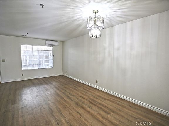 3rd image of 1211 Huntington Dr APT F