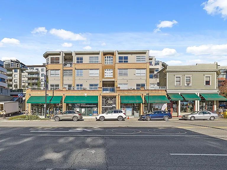 1st image of 108 Esplanade W #23454