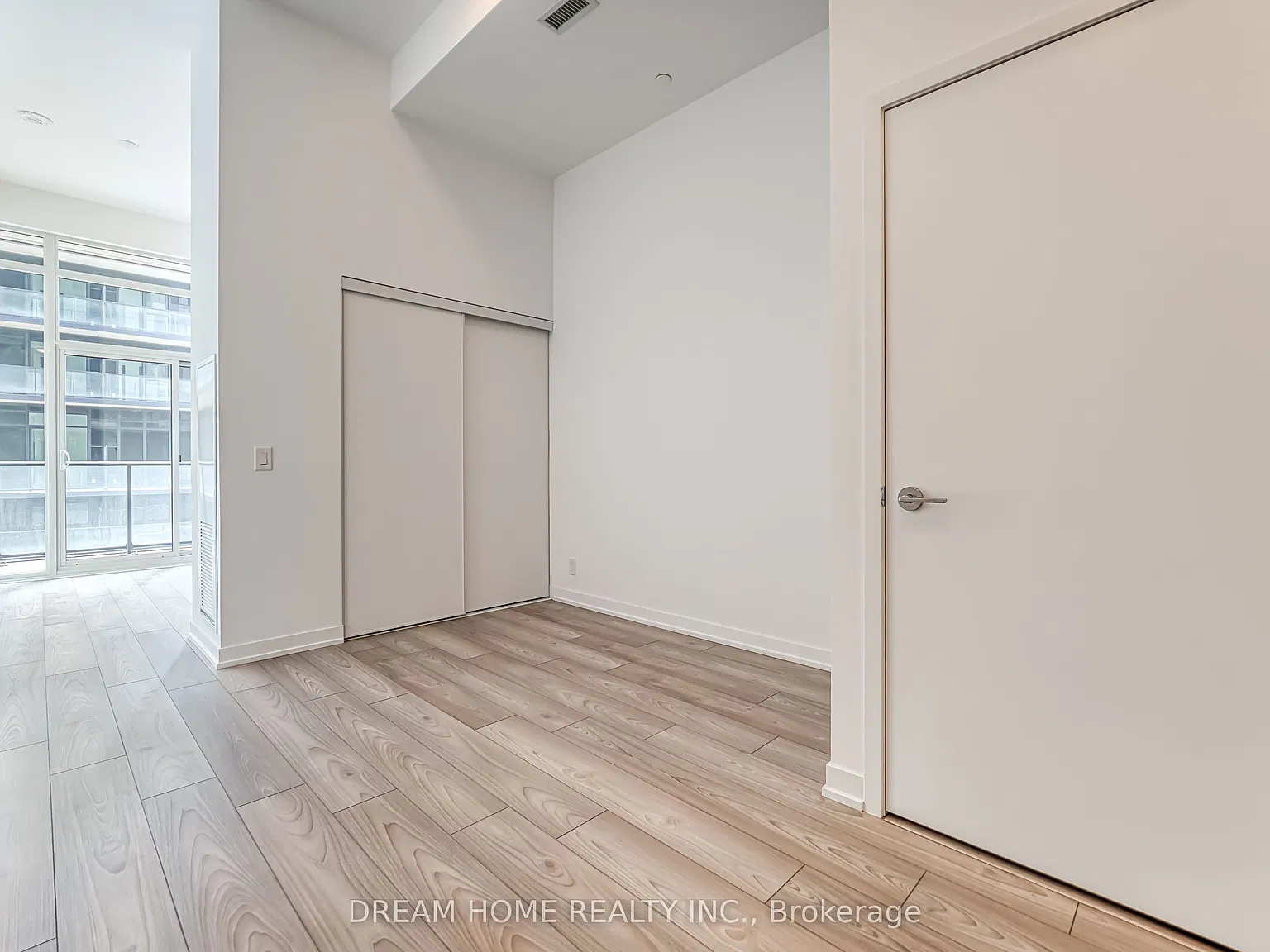 1 bed, $1,800 — Photo 4