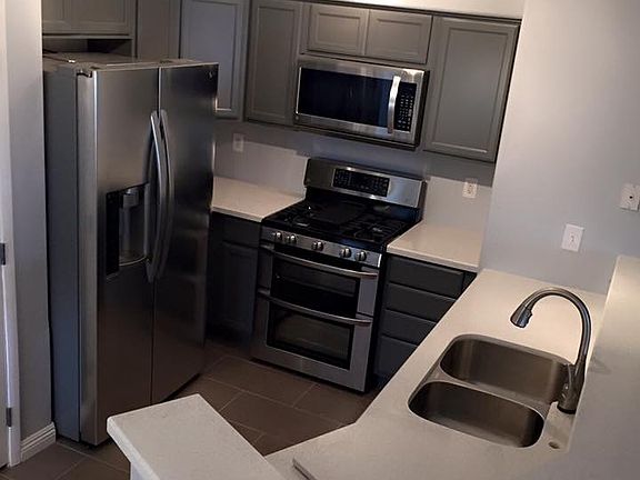 5th image of 50 Aura De Blanco St Unit 3204