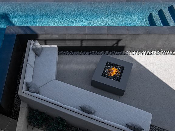 Apex - Outdoor Living