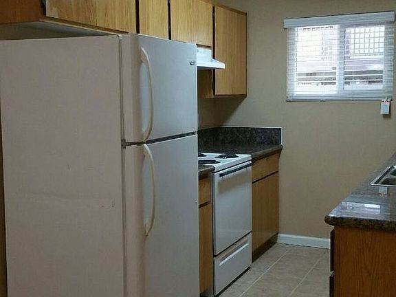 2nd image of 330 N Juniper St APT 14
