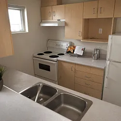 1 bed, 1.0 bath, 672 sqft, $1,525 — Photo 2