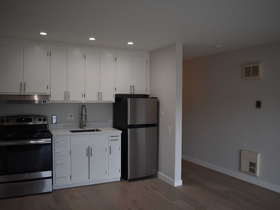1st image of 315 Wayne Pl #203