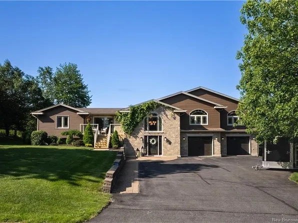 115 Robin Hood Ln, Quispamsis, NB E2E 1E9