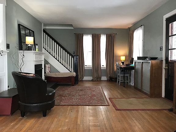 Living Rm~Entry & Fireplace