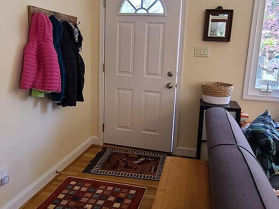 2nd image of 7126 Sanford Ct