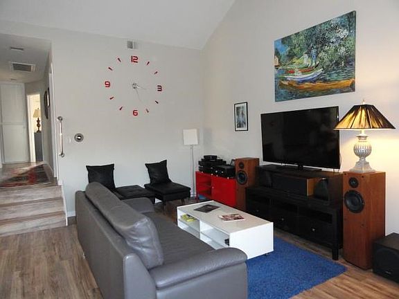 4th image of 342 Kenbrook Cir