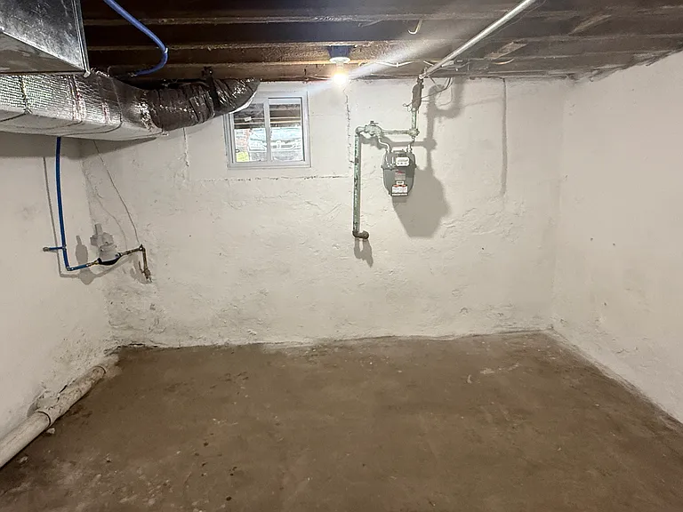 2329 N Cleveland St — Photo 26