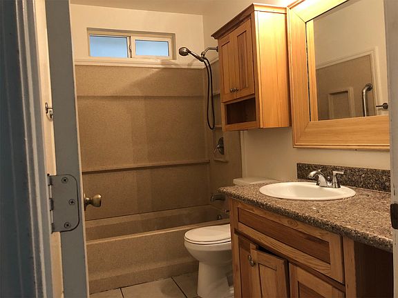 4th image of 4809 Belle Dr