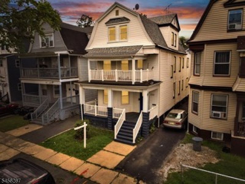 1st image of 233 S Clinton St