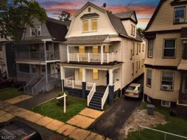 233 S Clinton St, East Orange City, NJ 07018