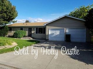 216 Jackson Dr, Grandview, WA 98930