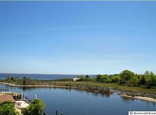 105 Amherst Dr, Bayville, NJ 08721