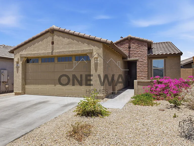 2962 E Mohave Ln — Photo 3