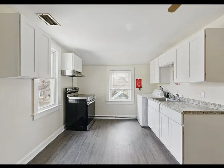 17 Lownds Dr — Photo 1