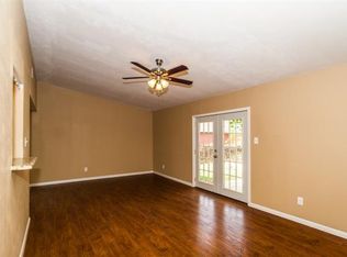 701 McDivitt Dr, Garland, TX 75040
