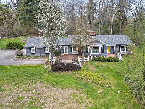 2nd image of 1795 Old Tannery Cir