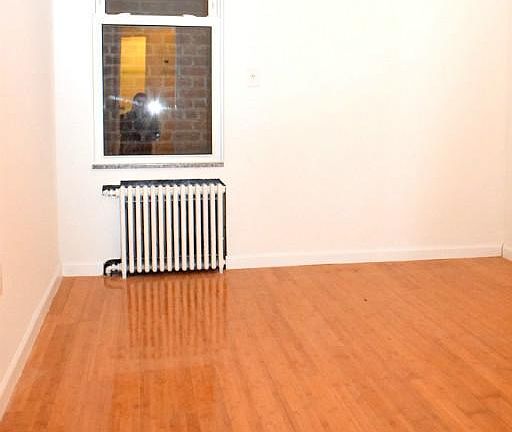 4th image of 2530 72nd St #1