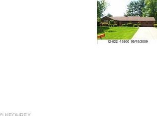 2482 Barth Dr, Youngstown, OH