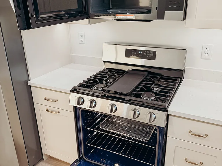 1146 S Lauren Ln #B — Photo 8