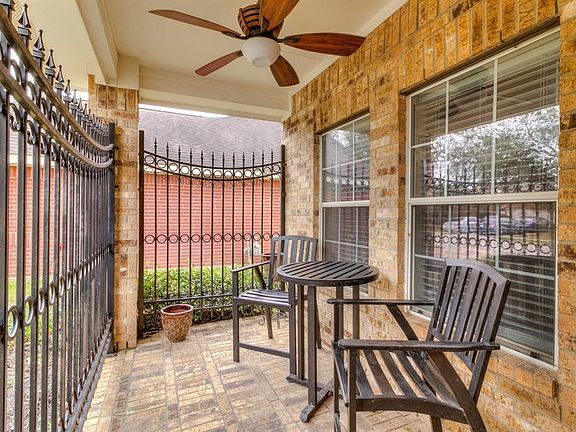 3rd image of 2127 Hawthorne Brook Ln